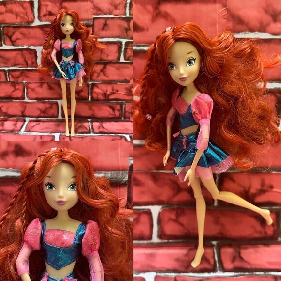 Jakks Pacific Winx Club Believix Bloom fashion doll - Picture 1 of 10